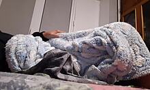 Old Amateur Girls Lick Pussy In Cold Apartment Fuck-Room For Orgasms