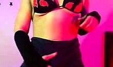 Sofie lollipop, the nerdy otaku, calls on naruto theme to cum hard