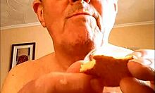 watch me wank off onto this biscuit while staring at bengeeman?