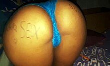 mi hermanastra shows her blue lingerie and reveals that huge ass! so sexy 😍