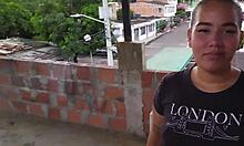 descubro a mi hermanastra fumando en la azotea y mientras me chupa la polla me pide que se la meta para no contarle a mi madrastra -1 parte-