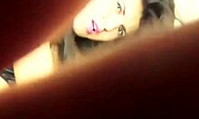 Smelly feet babe gives handjob