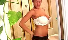 omg, seductive babe with huge boobs shavin her beaver in shower... so hot