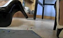 Hottie Goldie McHawn Crushes Tiny Toys in Heels