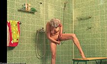 Busty amateur showing off her naked bod, awesome! 😍