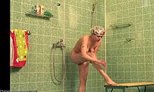 Busty amateur showing off her naked bod, awesome! 😍