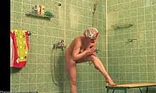 Busty amateur showing off her naked bod, awesome! 😍