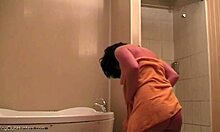 chubby mature babe shows off wet body in bathroom 😍