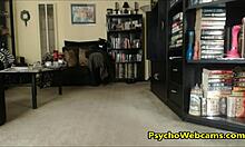 Big booty amateur girlfriend teasingly fucks her pussy with toys on webcam