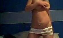 Lean teen whore showing her figure in bedroom solo vidz