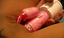 Curvy Latina Uses New Dildo