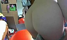 Teen Hussy Flaunts Tight Curves in Sexy Webcam Show