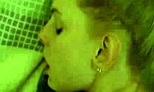 Kekasih Amatur Blonde Kurus Bertatu Bengkok dalam Fucking Doggy POV Intens dengan Tits Semulajadi