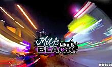 Mesmerizing girlfriend creates homemade interracial video