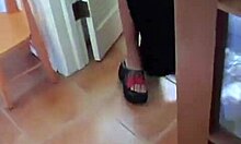 Sexy amateur latina ravaged with feet in mirror