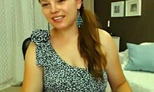 chubby young 18+ cutie shows off her succulent naturals 😍