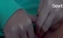 Sublime Amateur Spreading Shaved Pussy On Webcam!