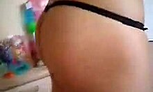 Watch Naked Brunette Masturbate On Bed!