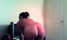 tender teen 18+ hottie, wanna show off that hot body?