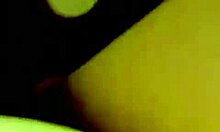 بنت حارة تزيح كيلوتها تركب الزب