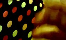 بنت حارة تزيح كيلوتها تركب الزب