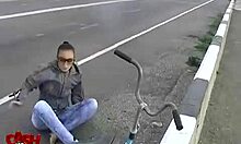 Ugh, mijn geschoren geile kutje werd hard gebeukt!