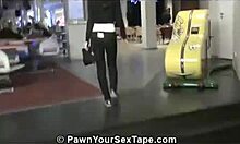 Fabulous hoe does deep throat in amateur porno 😍