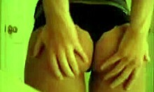 Girl with perfectly shaped ass prepares for anal sex