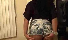 Ebony hoe with glasses using her tits in amateur porno