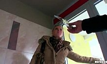 ว้าว! ชมสาวๆ เย็ดแรงเพื่อเงิน!