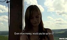 Young 18+ slut hunting for outdoor action