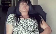 kluadiaambergirl the president begins her working day with masturbation in office.