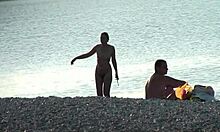 Beautiful Girlfriend Enjoys Nudity on Hidden Camera at Beach