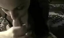 barely legal gal ready to give some amazing oral action, wanna see? 😜