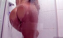 small teen fingering in shower 😍