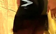 Damn, I’m just lovin’ showin’ off my redhead latex bod!