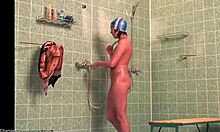 Watch This Hottie In The Shower Now!