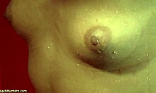 Marvelous Body of Teen Babe Feels Hot Water Drops