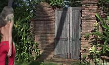 i saw my topless blonde girlfriend workin out, so cute!