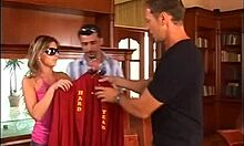 Look at this blonde picking clothes, she's so hot!