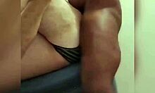 sendo enrrabado pelo motorista da van gay bareback?