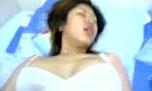 dark-haired thai amateur enjoys brutal missionary and riding on bed