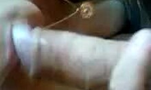 EXTREMELY NAUGHTY AMATEUR SUCKING BIG FAT COCK