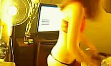 Hottie strips in tiny panties 😍