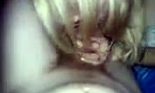 Živahna plavuša sisa veliki debeli kurac u mračnoj spavaćoj sobi