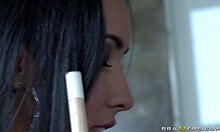 Isis Love жестко трахают на бильярдном столе с громким стоном