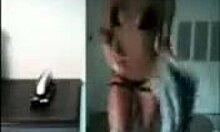 hottie dances in stockings