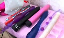 Teasing brunette attracts huge webcam audience