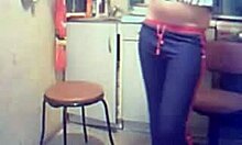 Nastolatki drażnią tyłki