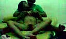 Teenage Babe Sucks Cock in Homemade Porn Clip